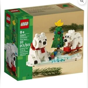 LEGO Polar Bear Holiday Set - White and Green 40571